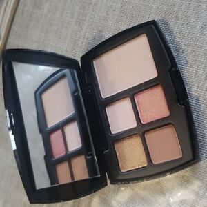 Lancôme Blush Palette with Pink and Gold Shades